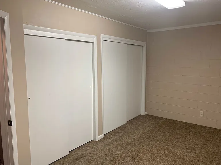 557 N 400 E — Photo 16