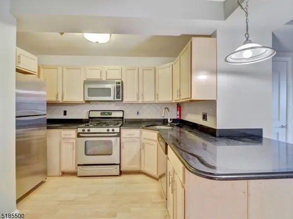 70 S Munn Ave #401, East Orange City, NJ 07018