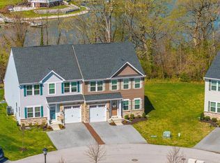 500 Turnstone Ct, Essex, MD 21221