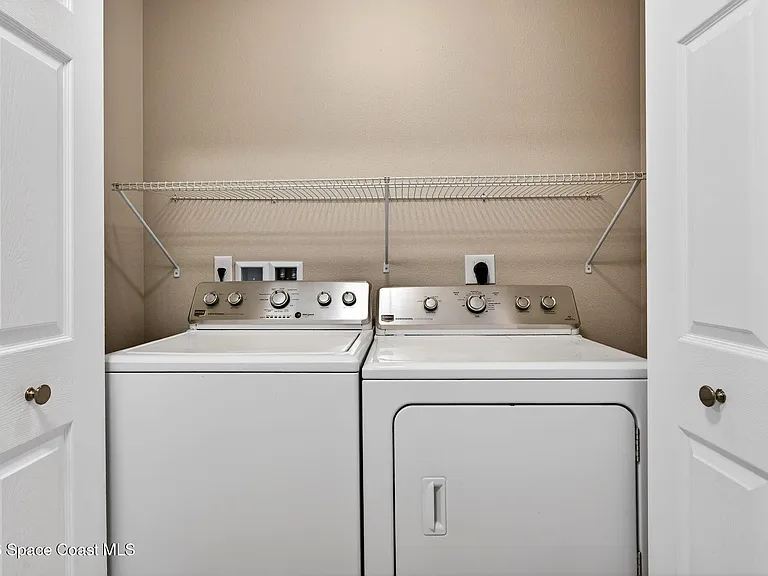 2515 Revolution St #103 — Photo 32