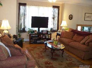 55 1/2 Ruland Rd, Selden, NY 11784