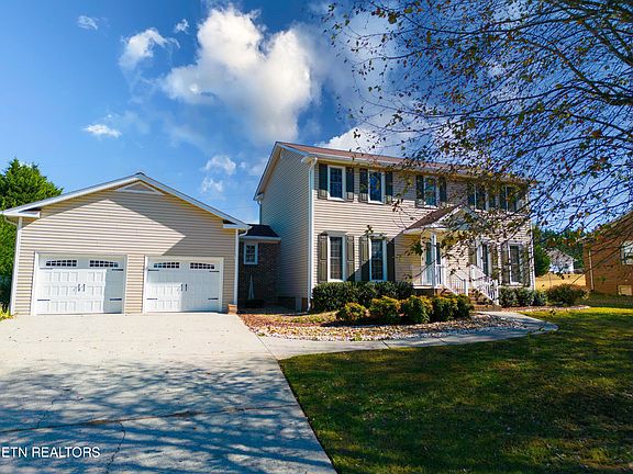 3rd image of 316 Kenmark Dr
