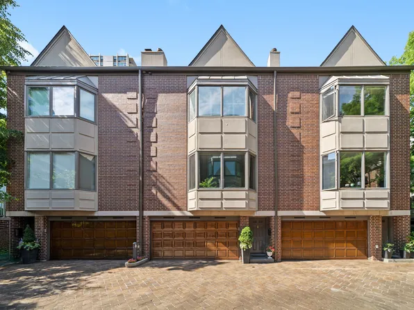 55 W Goethe St Unit 1222, Chicago, IL 60610