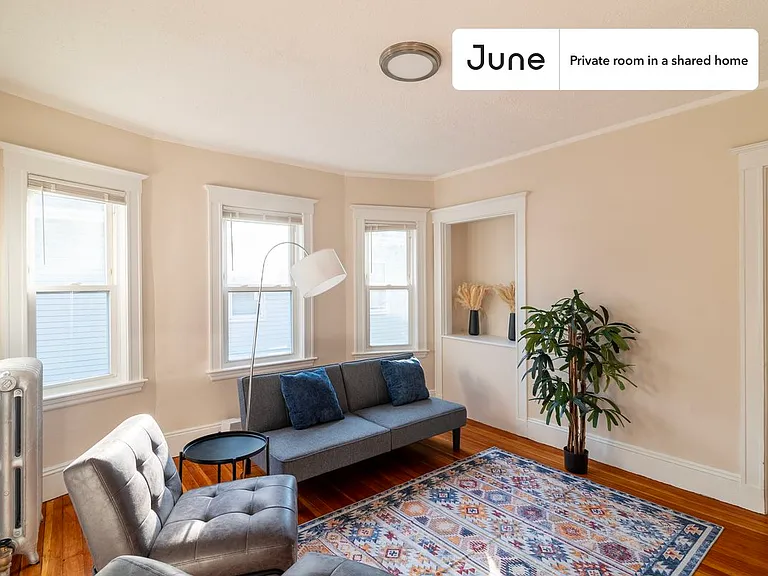 21 Easton St #D — Photo 10
