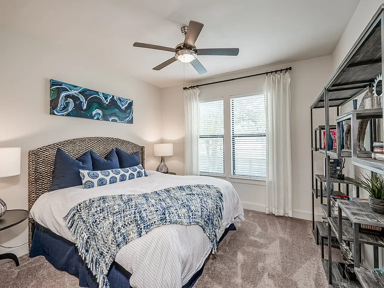 5880 Inwood Dr — Photo 7
