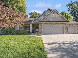 55300 Falling Water Dr, Elkhart, IN