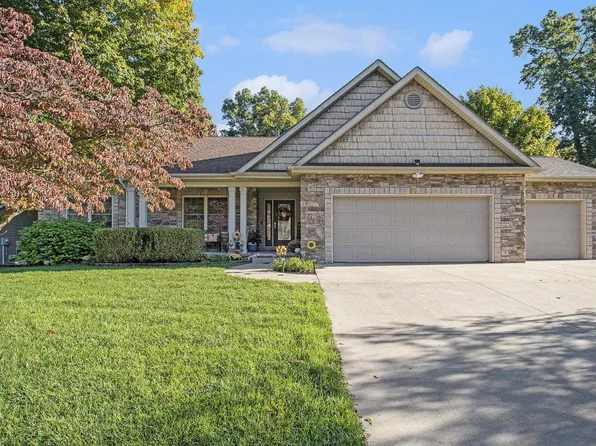 55300 Falling Water Dr, Elkhart, IN 46514