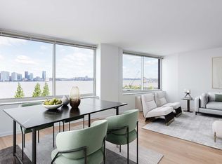 400 Chambers St APT 10S, New York, NY 10282