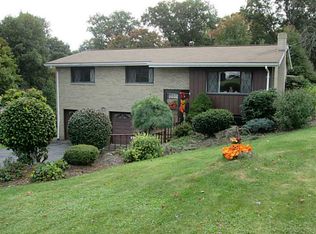 204 Central Dr, Butler, PA