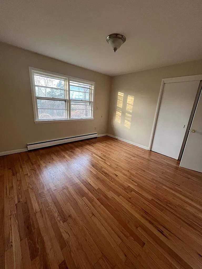 3 bed, 1442 sqft, $3,200 — Photo 3