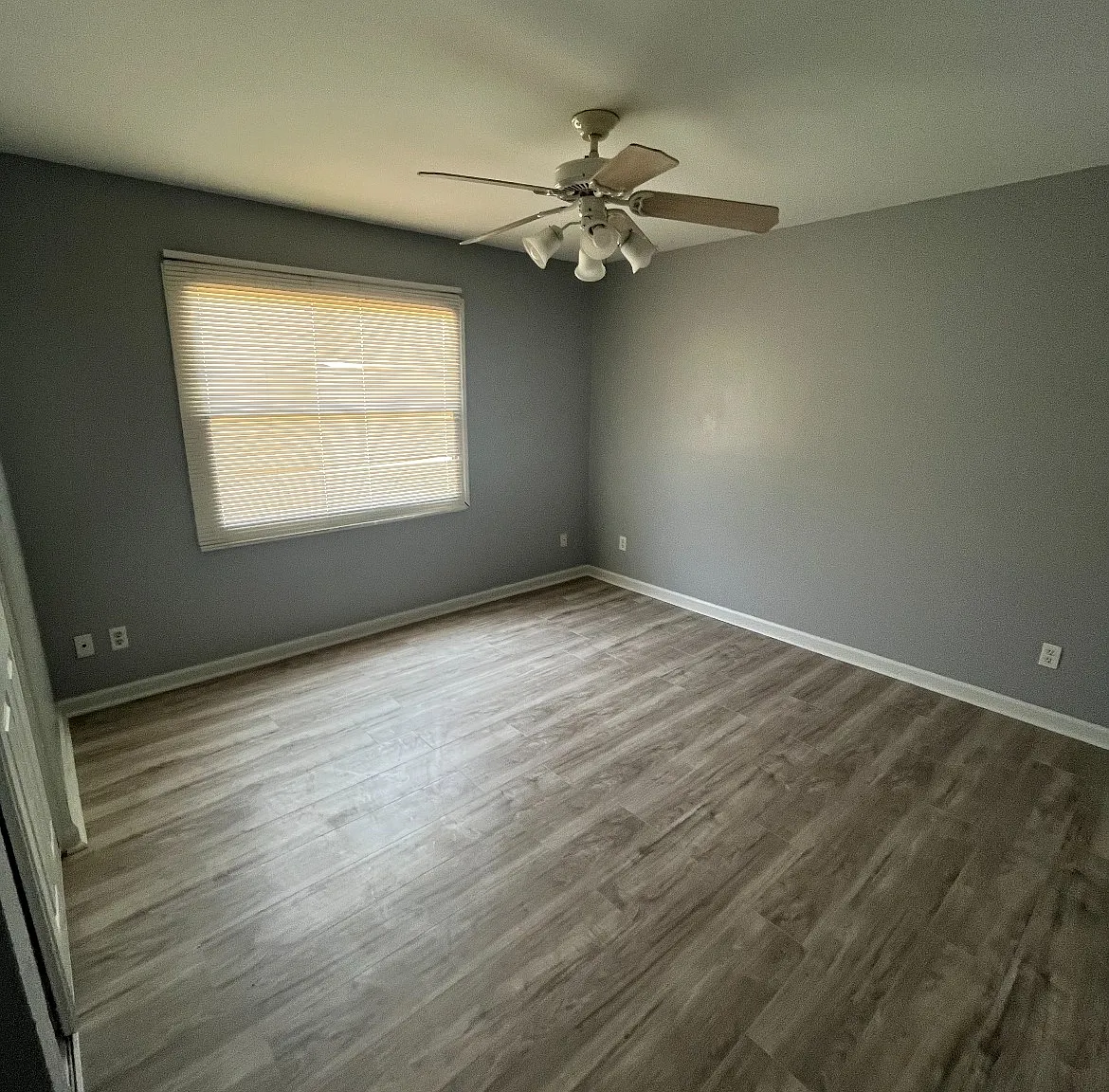 Great Townhome in Central Location — Photo 4