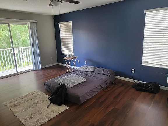 5th image of 1110 Long Oak Way