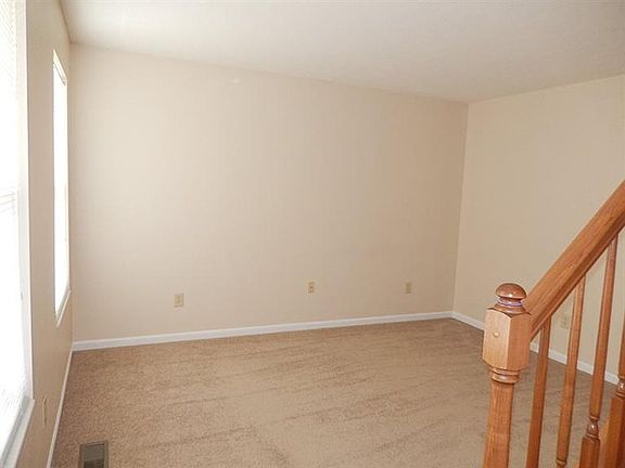 5th image of 8887 Woolstone Ct
