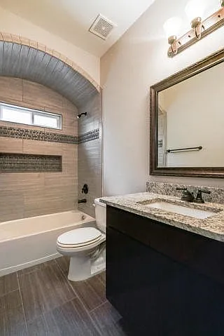 11608 Grotto Bay Ct — Photo 15
