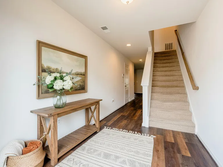 236 Willowshire Ct — Photo 9