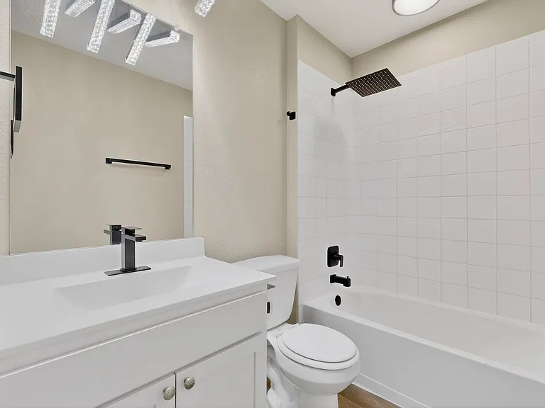 218 Sickle Loop — Photo 25