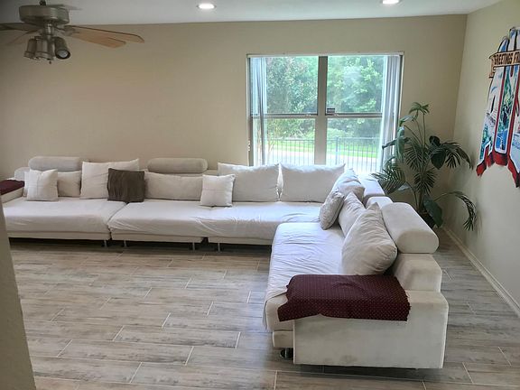 4th image of 5708 Apple Orchard Ln