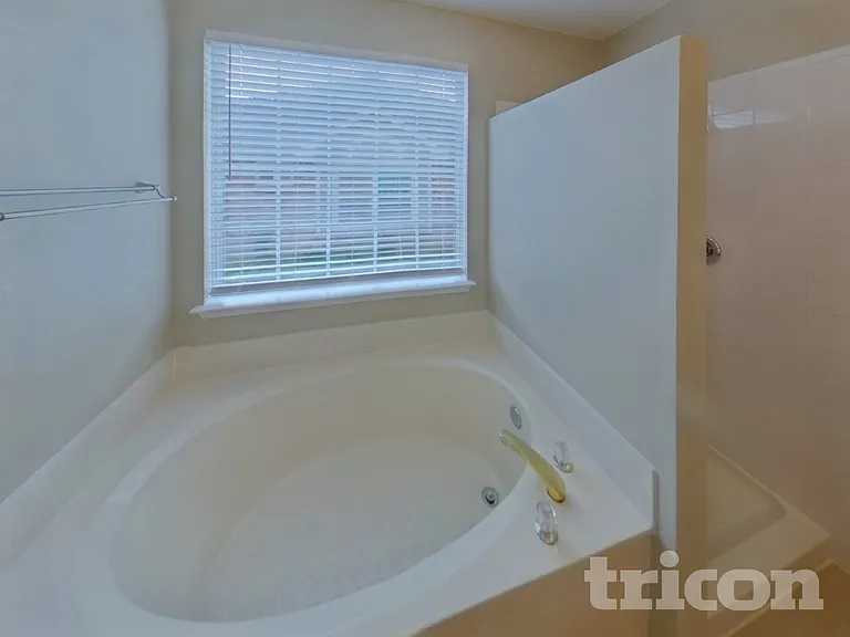 230 Jennifer Ln — Photo 10