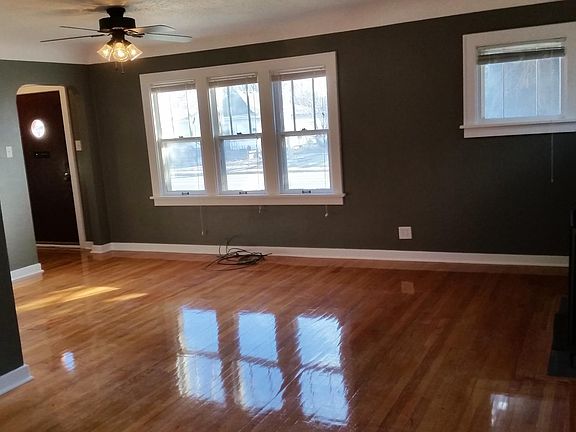 2nd image of 229 Grand Ave