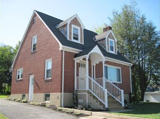 104 Stansbury St, Beckley, WV 25801