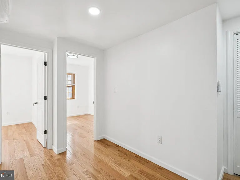 1223 Spruce St #3F — Photo 15