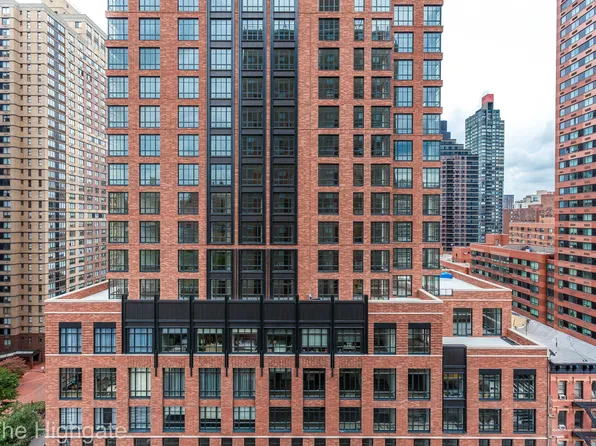 182 East 95th Street image 4 of 11