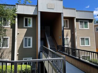732 Kirkland Cir APT D202, Kirkland, WA 98033