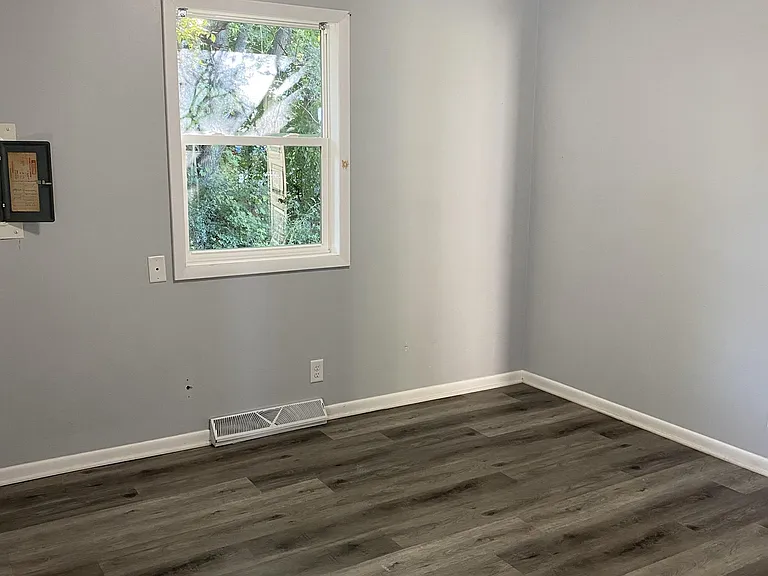 108 Tara Ct — Photo 5