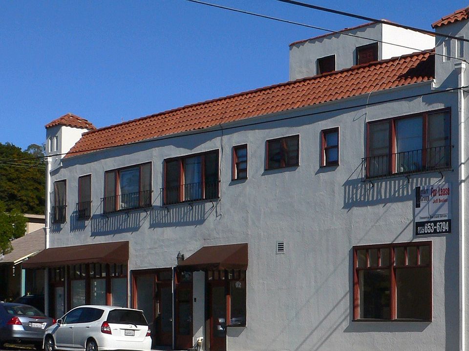 1st image of 90 S Laurel St APT 2