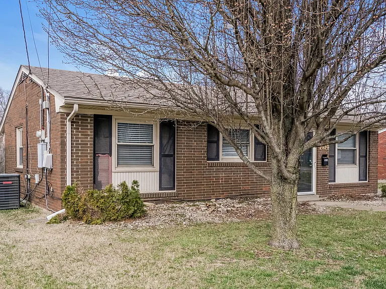 7414 Terry Rd — Photo 3