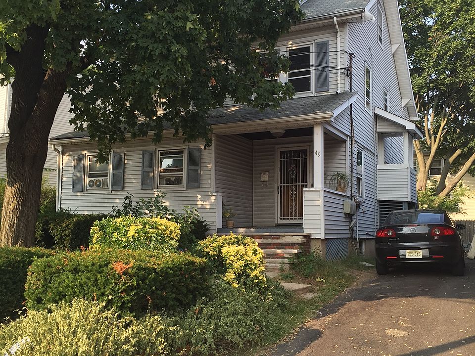 2nd image of 49 Franklin St #2