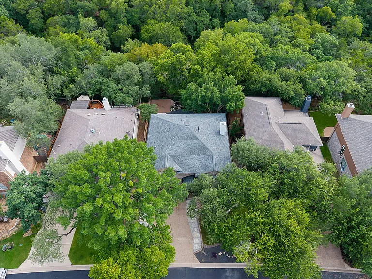 4033 Canyon Glen Cir — Photo 40