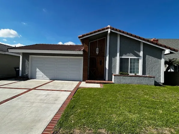7611 Barbi Ln, La Palma, CA 90623