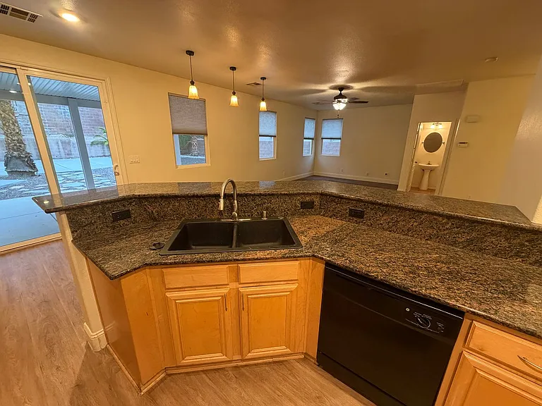 11572 Casa Del Mar Ct — Photo 12