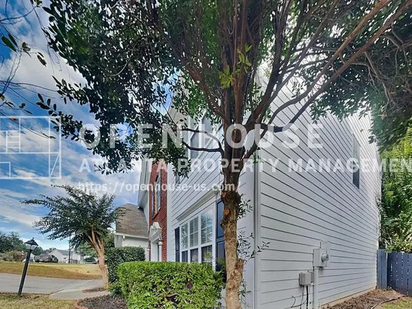 620 Manor Glen Dr NW, Suwanee, GA 30024