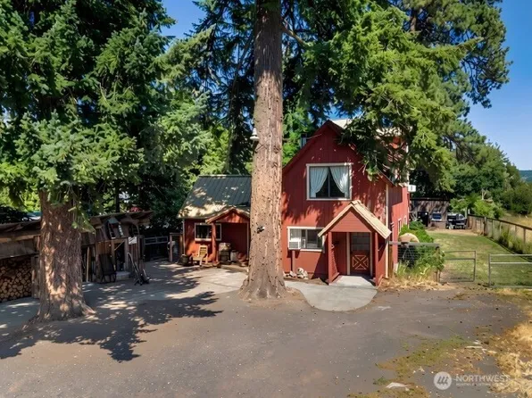 6 Jennings Road, Trout Lake, WA 98650