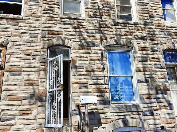 2nd image of 1842 Wilkens Ave
