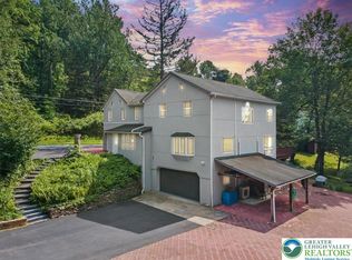 1553 Middle Rd, Stroudsburg, PA 18360