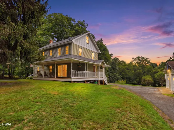562 Swamp Brook Rd, Hawley, PA 18428