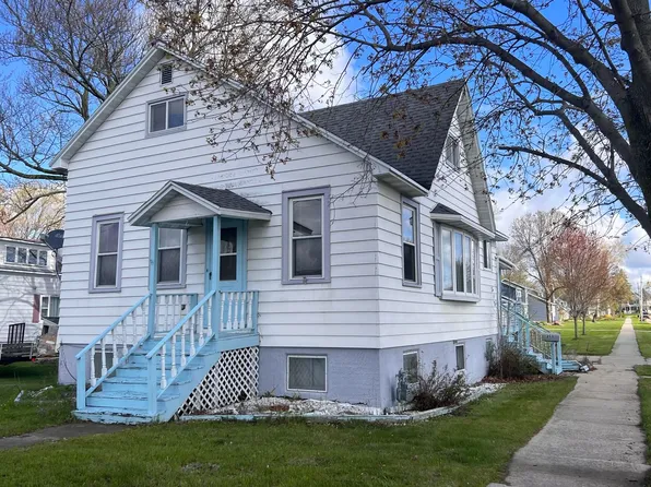203 Ontario Ave, Oconto, WI 54153