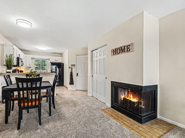 3392 Devonwood Hls NE APT F, Grand Rapids, MI 49525