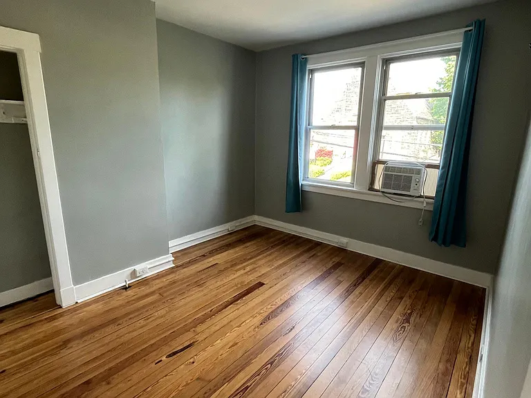 206 Bertha St — Photo 5