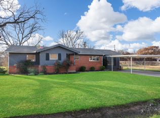 617 Joy Ln, Kennedale, TX 76060