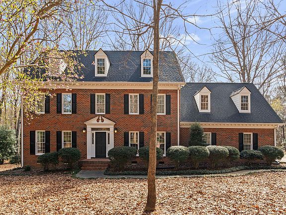 2nd image of 10100 Grafton Rd