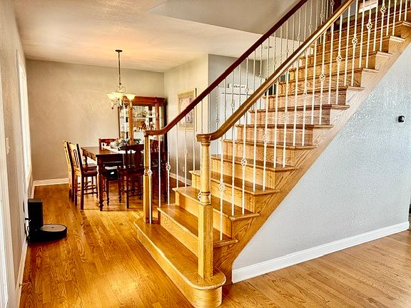 5th image of 126 Parkside Ct
