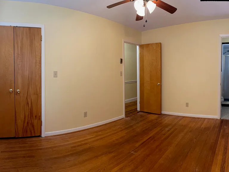 280 Montague Rd — Photo 18