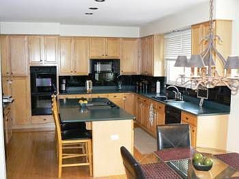 2nd image of 822 Winfal Dr
