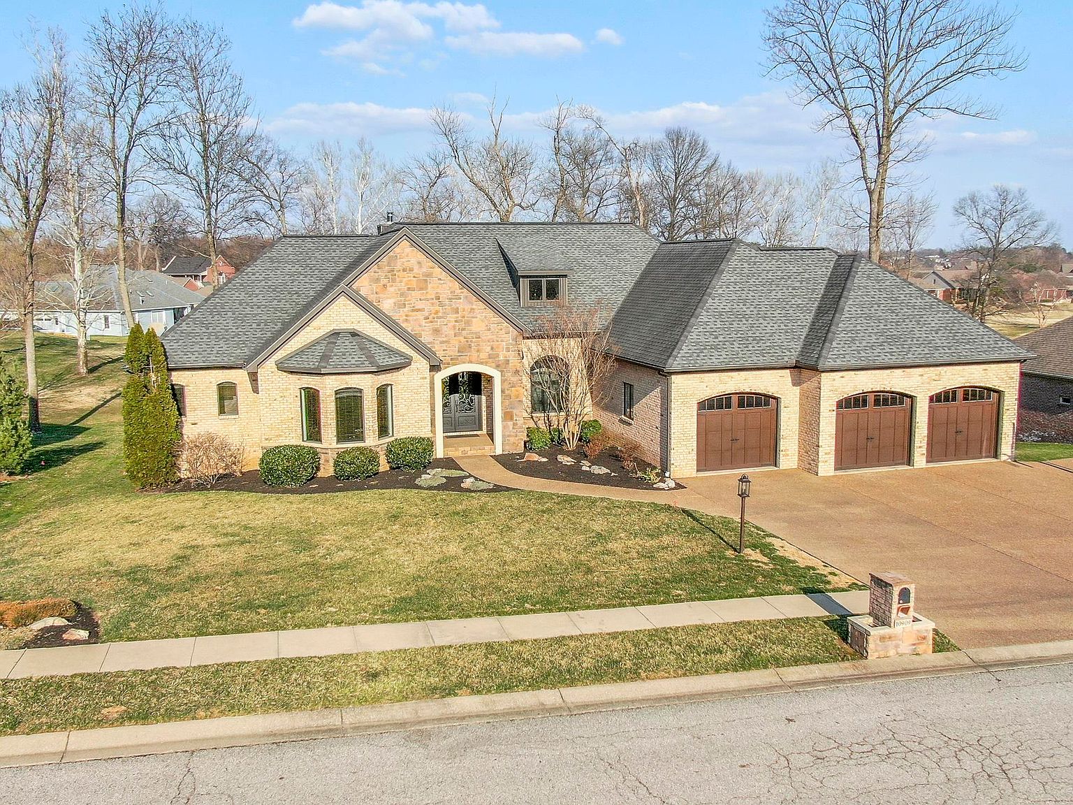 10909 Driver Dr, Evansville, IN 47725 Zillow