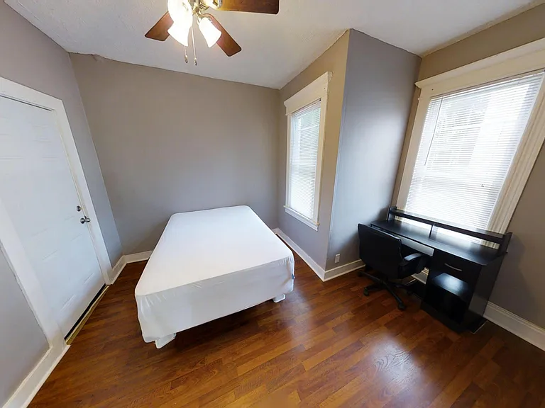 1316 E Genesee St #2 — Photo 7