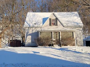 728 E Main St, Ionia, MI 48846